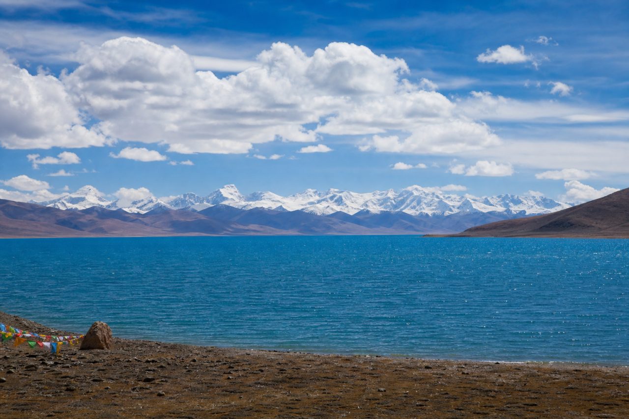 Namtso Lake scenery on the Tibetan plateau