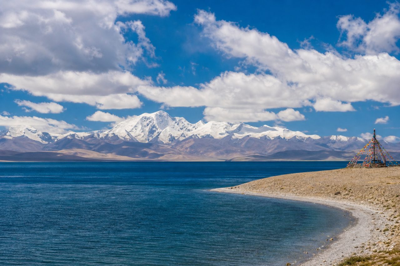 Namtso Lake scenery on the Tibetan plateau
