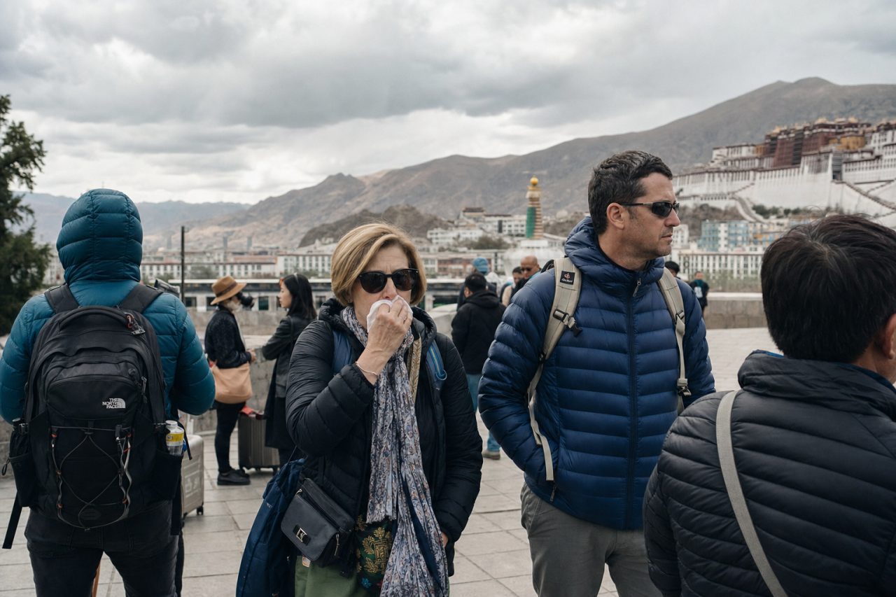 High-Altitude Travel Sickness: How to Compare Risk, Prevention, and When to Change Your Tibet Plan